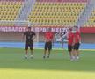 Fotbaliștii au ajuns la stadion pentru Shkendija - FCSB  /  FOTO: Andrei Furnigă (GSP.ro)