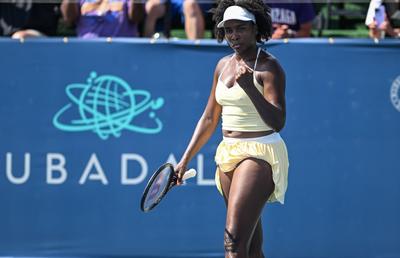 Victorie pentru Venus Williams la revenirea la 45 de ani! » Adversara ei s-a născut cu 8 luni înaintea debutului americancei și și-a anunțat retragerea