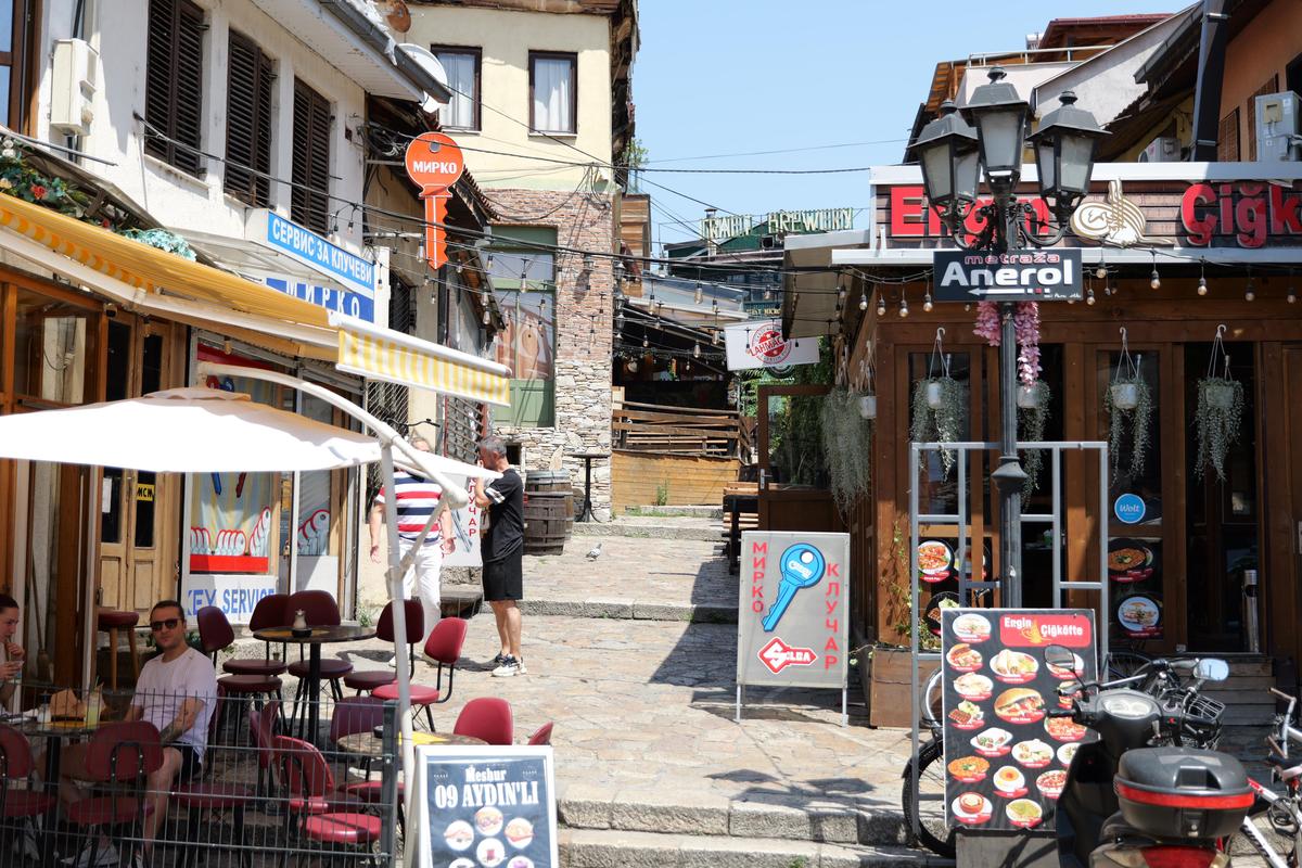 Imagini de pe străzile din Skopje înaintea meciului Shkendija - FCSB // foto: Andrei Furnigă (GSP)