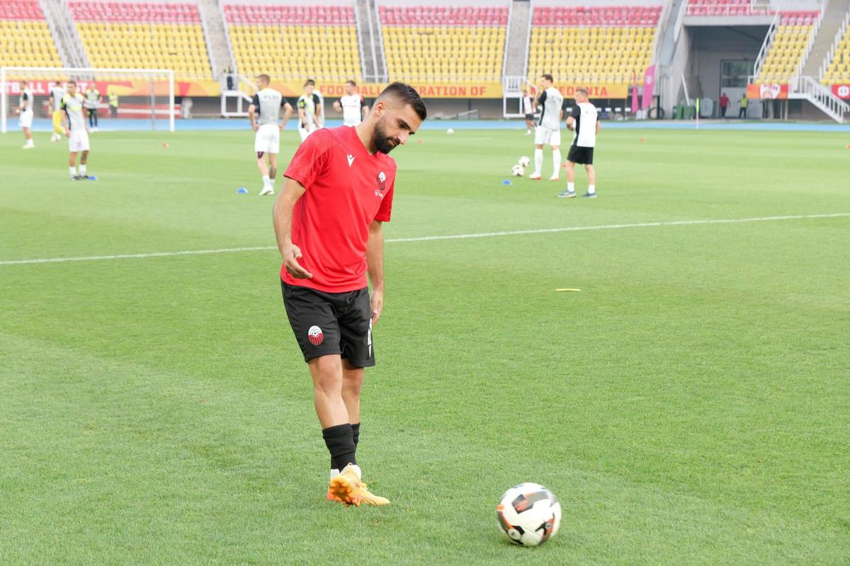 Condiții deplorabile în tribune la Shkendija - FCSB » „Coteț” la masa presei: ce au găsit reporterii GSP prezenți la Skopje
