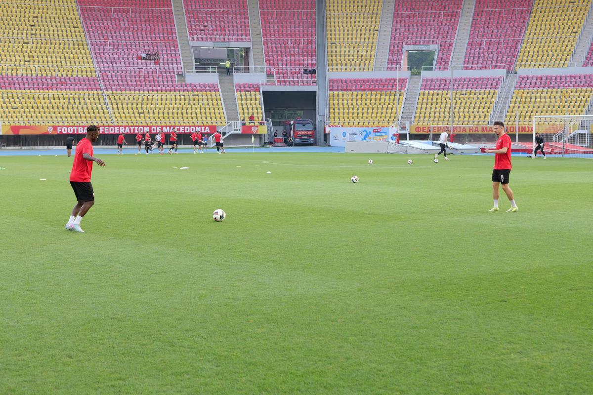 Imagini de la încălzire, înainte de Shkendija - FCSB