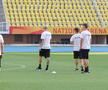 Fotbaliștii au ajuns la stadion pentru Shkendija - FCSB  /  FOTO: Andrei Furnigă (GSP.ro)