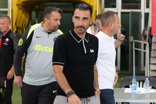 Elias Charalambous, antrenorul de la FCSB, la meciul cu Shkendija / Foto: Andrei Furnigă (GSP)