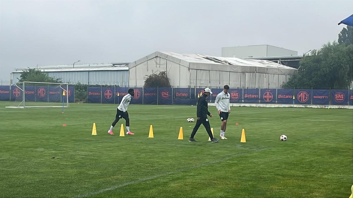 Imagini de la antrenamentul FCSB-ului pentru turul cu Auda: doi fotbaliști s-au antrenat separat