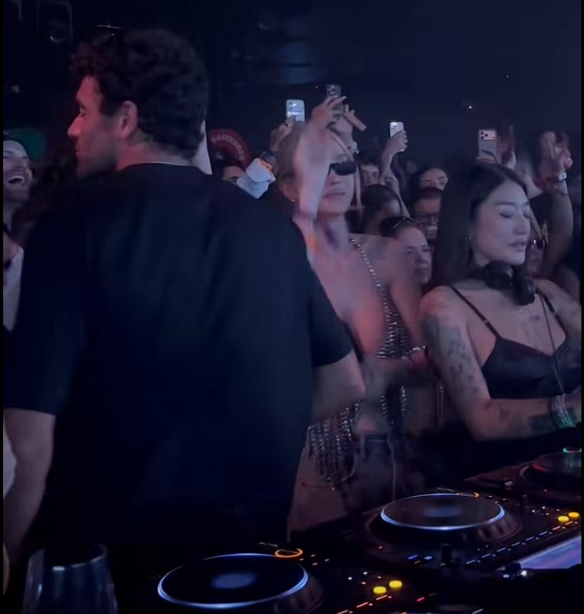 Starul din ATP, petrecere dezlănțuită în Ibiza cu celebra Peggy Gou