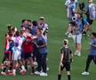 Lionel Messi privea detașat încăierarea generală petrecută la doar câțiva metri de el