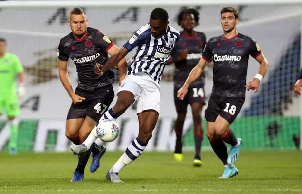 WEST BROM - READING 1-1 // George Pușcaș, cel mai slab dintre titulari: „Frustrat aproape tot meciul”