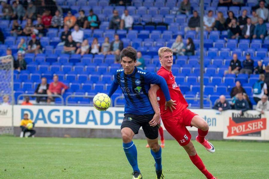 INTERVIU EXCLUSIV Noul Kompany este un român de 20 de ani: „Marian Huja ar defila la FCSB! E o bestie! Putea să fie titular fără probleme la EURO U21” » Tatăl său l-a dat afară din casă la 15 ani