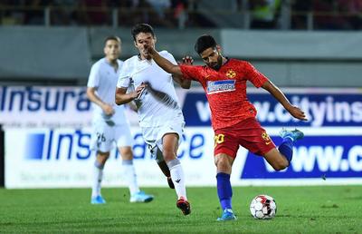 FCSB - VITORIA GUIMARAES 0-0 // CRONICĂ REMUS RĂUREANU: Porcușorul de Guineea rezistă: echipa-experiment aliniată de Becali supraviețuiește pentru returul din Portugalia