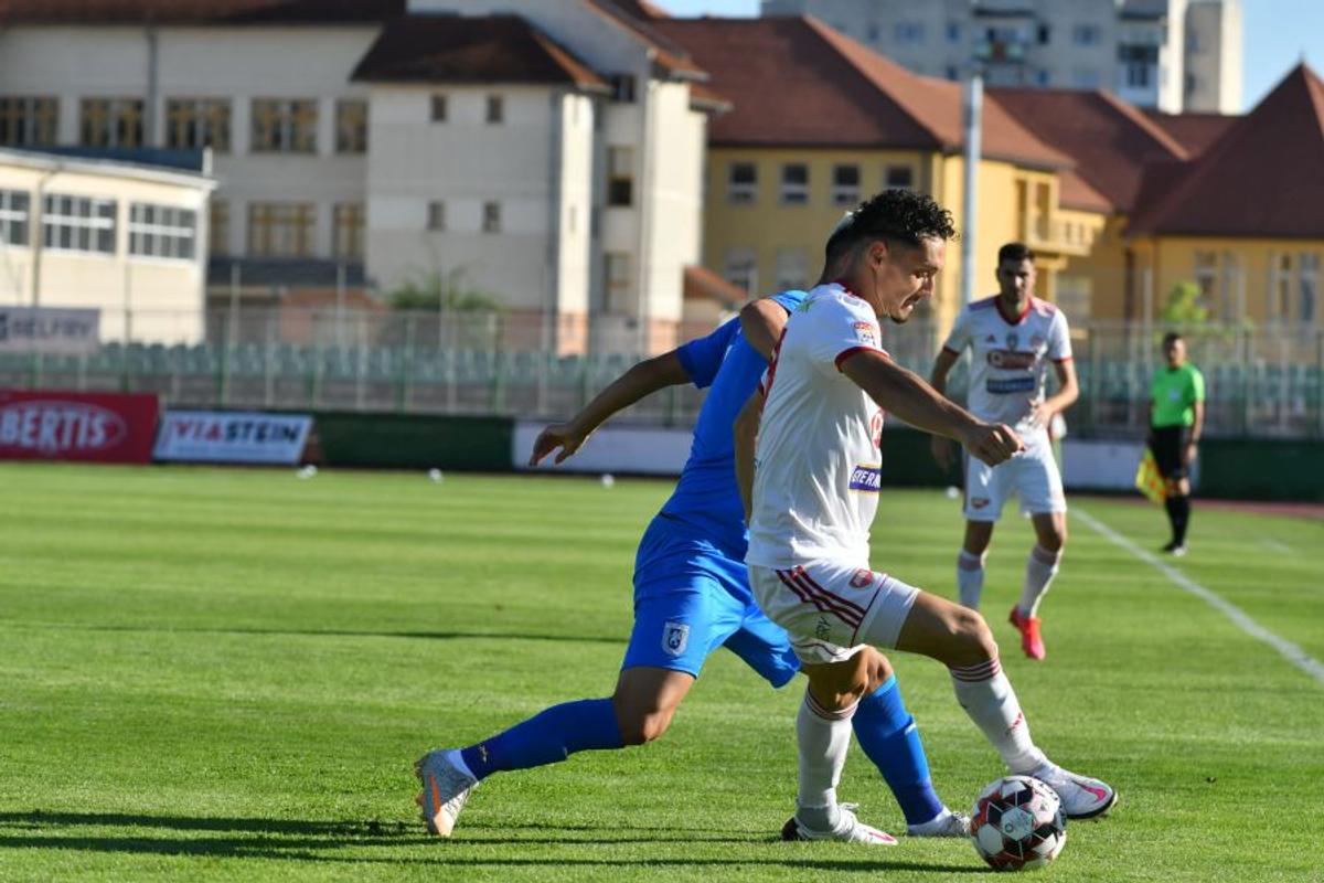Craiova, copy-paste după Gigi Becali » Detaliul remarcat în meciul oltenilor cu Sepsi