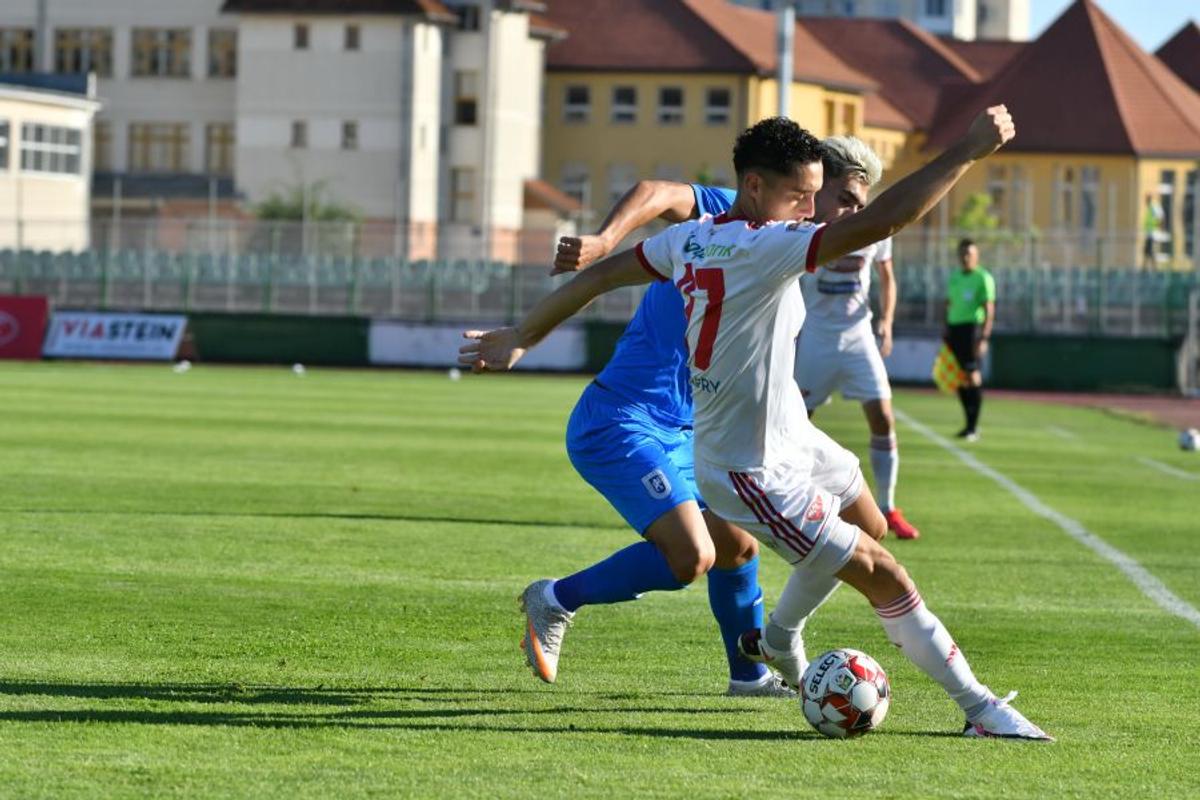 Craiova, copy-paste după Gigi Becali » Detaliul remarcat în meciul oltenilor cu Sepsi
