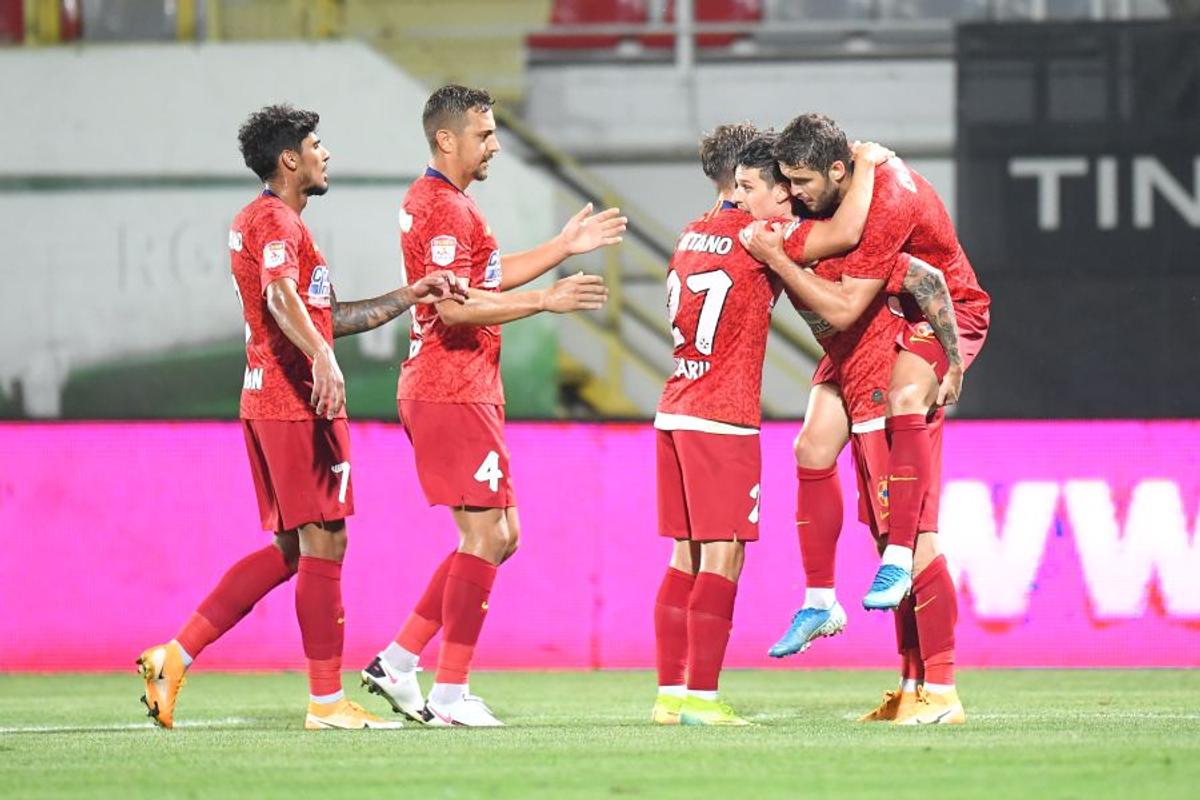Fotbalistul de la FCSB care l-a vrăjit pe Ilie Dumitrescu: „Mi-a plăcut foarte mult, putea să marcheze 3 goluri!”