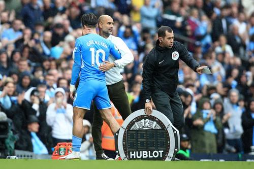 Pep Guardiola și Jack Grealish
Foto: Imago