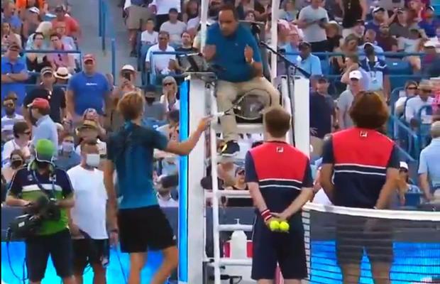 Semifinală tensionată la Cincinnati! Zverev l-a acuzat direct pe Tsitsipas, după o pauză de vestiar