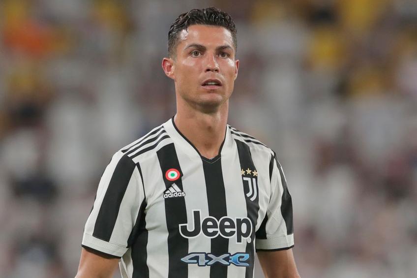 Cristiano Ronaldo e rezervă la Juventus în meciul cu Udinese, primul al sezonului din Serie A. Se pare că decizia de a nu juca din primul minut îi aparține portughezului, decis să plece din Italia!
