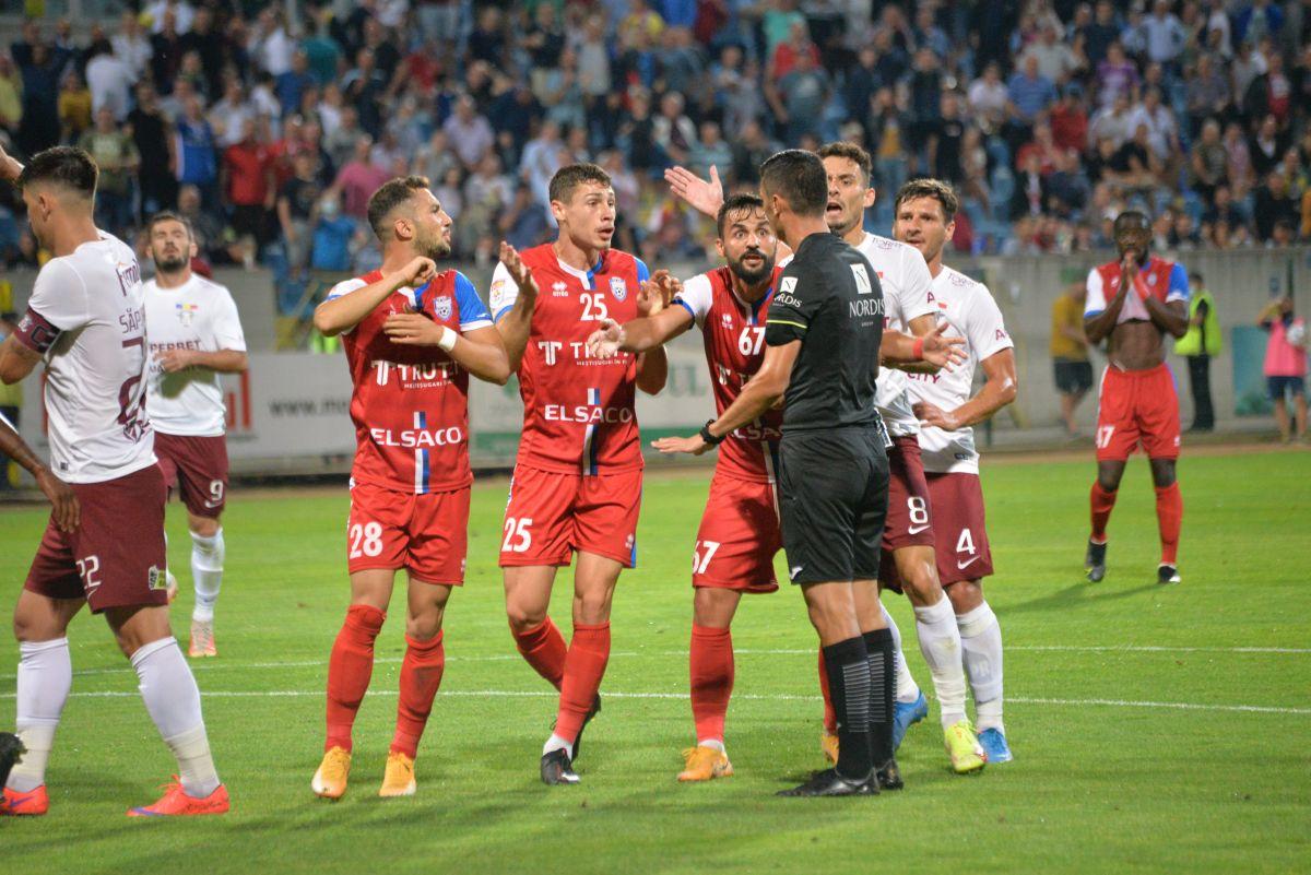 FC Botoșani - Rapid. Imagini tari surprinse în Moldova de fotoreporterul Gazetei