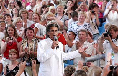 Moartea lui Toto Cutugno a îndurerat și lumea fotbalului italian » Legendarul cântăreț a fost un mare fan al lui Milan