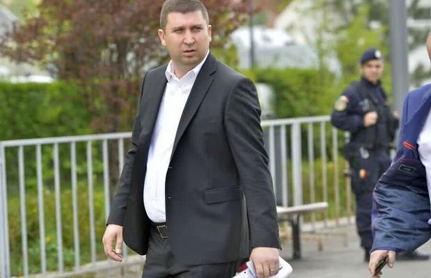 Revoluție la clubul din Superligă » Noul șef, un personaj controversat, îl va da afară inclusiv pe fostul antrenor de la FCSB