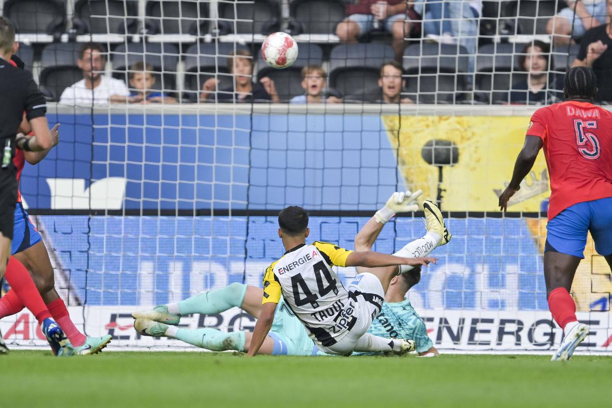 Presa din Austria, după LASK - FCSB: „Dezastrul a început de atunci”