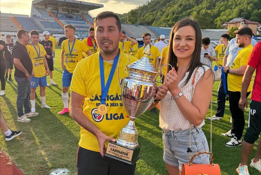 Dezvăluirile care aprind Liga 2! Investitorul recunoaște că se teme de practici necurate la propriul club: „Filmez meciurile să văd dacă sunt greșeli” » De ce nu s-a mai retras din fotbal