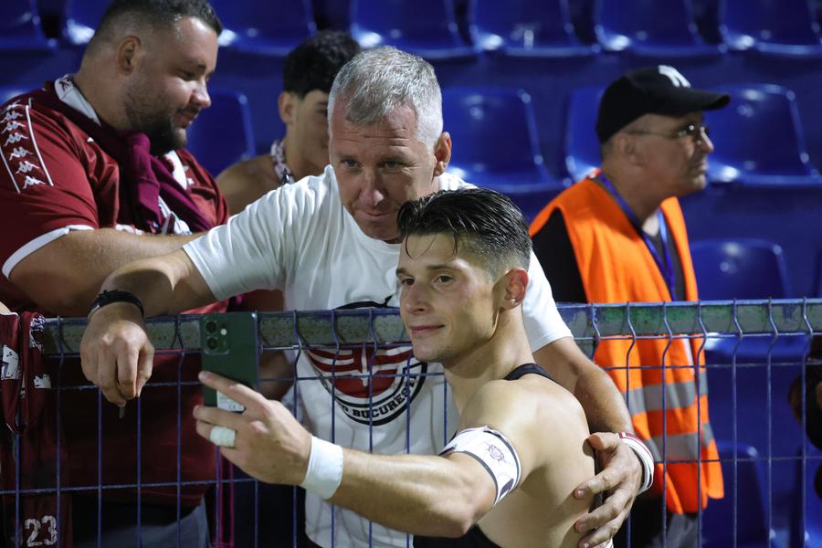 Alex Dobre / Foto: Ionuț Iordache Fane Țîră se recunoaște în stilul unui fotbalist din Superliga: „La vârsta lui e mai bun decât mine!”