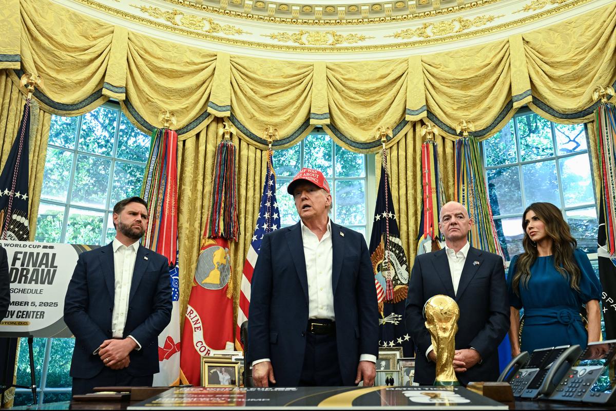 Donald Trump l-a adus în discuție pe Vladimir Putin, în momentul anunțării tragerii la sorți pentru CM din 2026