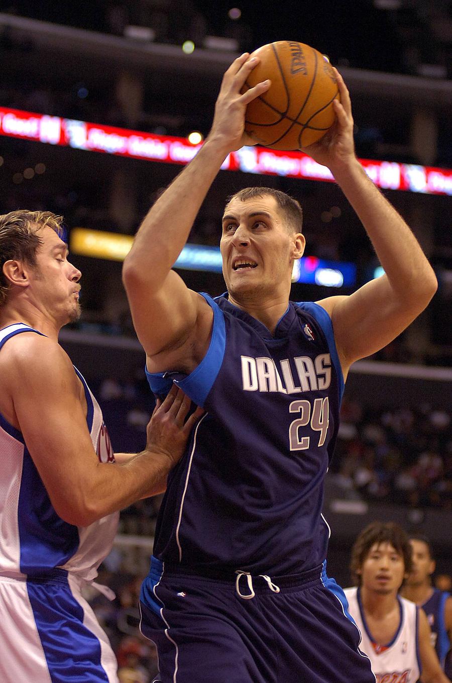 Pavel Podkolzin / foto: Imago Al șaptelea cel mai înalt jucător din istoria NBA a debutat în fotbal, la 40 de ani