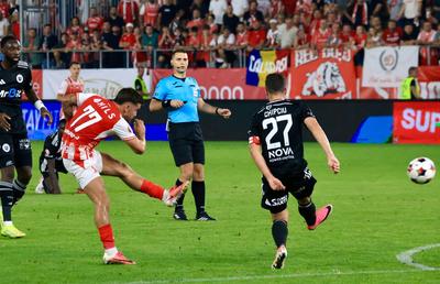 Danny Armstrong, execuție senzațională în Dinamo - U Cluj