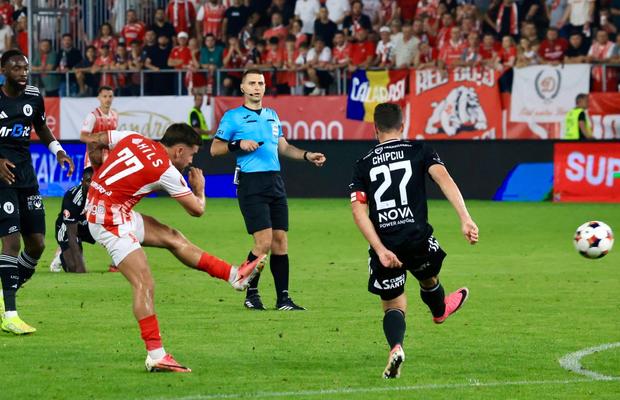 Danny Armstrong, execuție senzațională în Dinamo - U Cluj