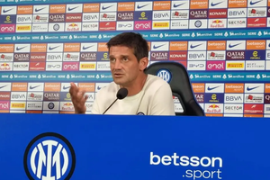 Chivu a debutat perfect, dar a ocolit o întrebare din conferință: „Eu la asta nu răspund”