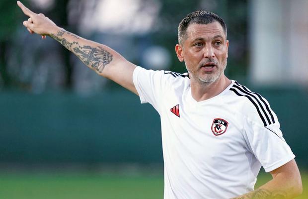 Mirel Rădoi l-a luat pe fotbalistul respins de FCSB!