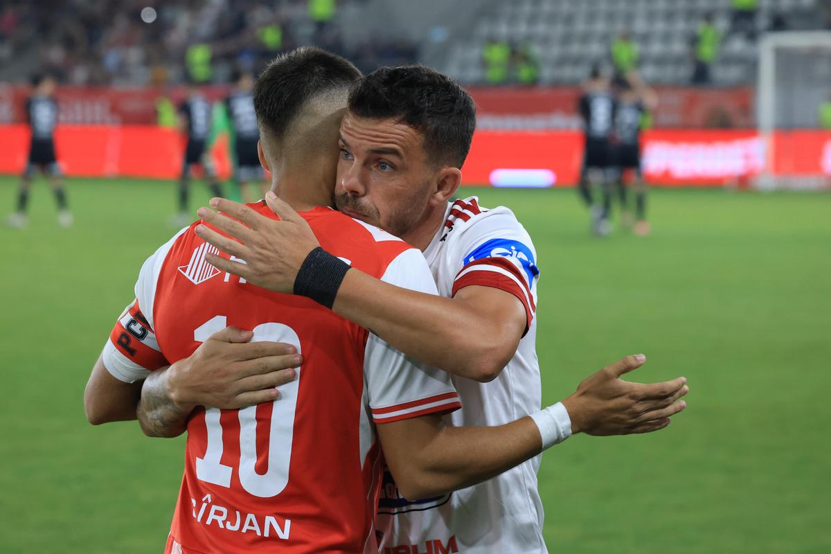 Moment special înainte de Dinamo - U Cluj » Gestul „câinilor” pentru Dan Nistor
