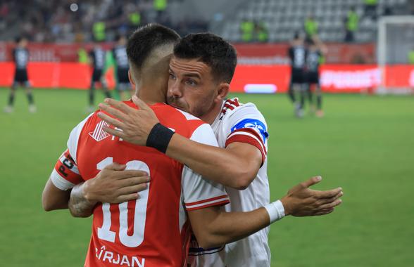 Moment special înainte de Dinamo - U Cluj » Gestul „câinilor” pentru Dan Nistor