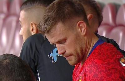 FCSB - CFR CLUJ // VIDEO Mihai Pintilii s-a „rupt” în prima repriză! Ce nu s-a văzut la TV: gesturi disperate ale lui Mache