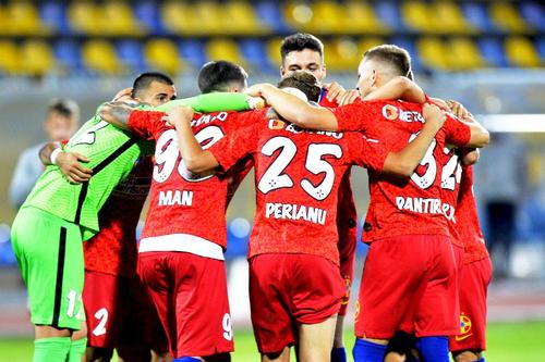Roș-albaștrii au solicitat UEFA amânarea meciului pentru sâmbătă, în speanța că vor mai recupera din bolnavi.