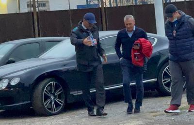 Mircea Rednic, spectator de lux la meciul dintre Hunedoara și FCSB » Ce a răspuns când a fost întrebat de venirea la Dinamo