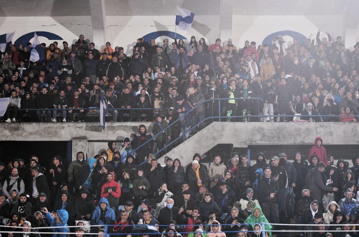 Cu cine s-a chinuit FCSB » Comparație neverosimilă: tot clubul câștigă cât Oaidă!