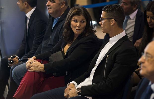 Mama lui Cristiano Ronaldo a spus unde și-ar dori ca fiul său să-și încheie cariera: „Înainte să mor, vreau să te văd acolo”