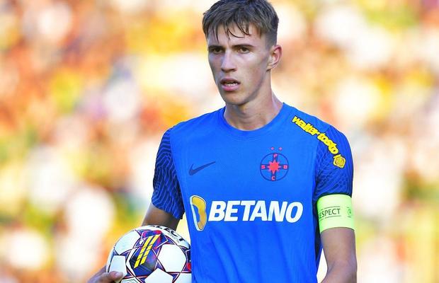 Tavi Popescu, „tăvălit” de un fost mare internațional: „Nu mai joacă fotbal în acest moment. Să discute cineva cu el”