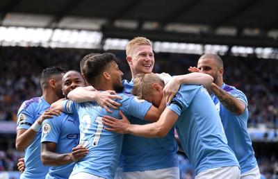 Un jucător legendar al lui Manchester City a fost amendat pentru că a lovit o femeie!
