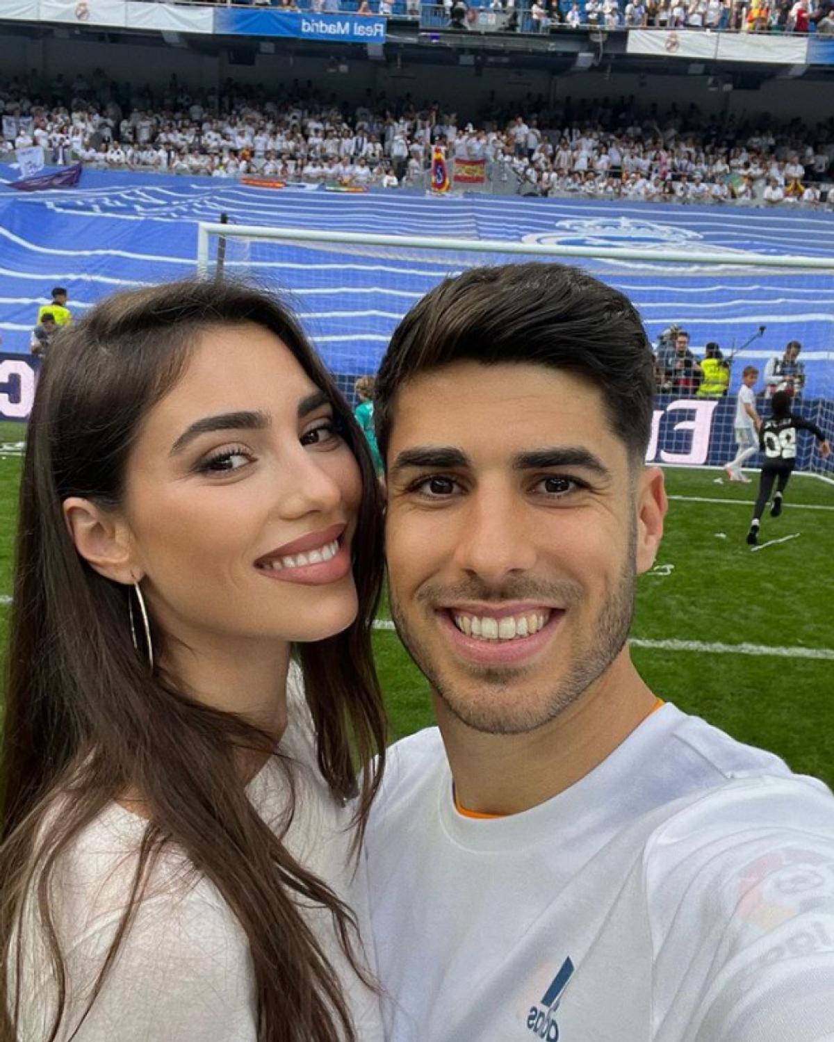 A răbufnit după zvonurile unui posibil transfer al iubitului de la Real Madrid la rivala Barcelona: „O să continue manipularea?”