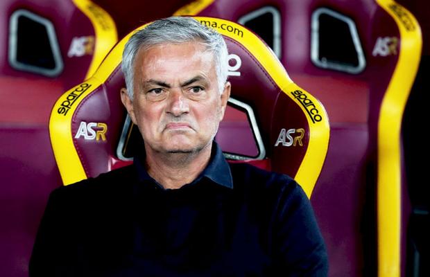 Criticat de tifosii lui AS Roma și de presă, Jose Mourinho se apără: „Am refuzat în vară cea mai nebună ofertă!”