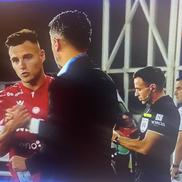 Disputa Burcă - Dennis Politic, în imagini / Captură Digi Sport