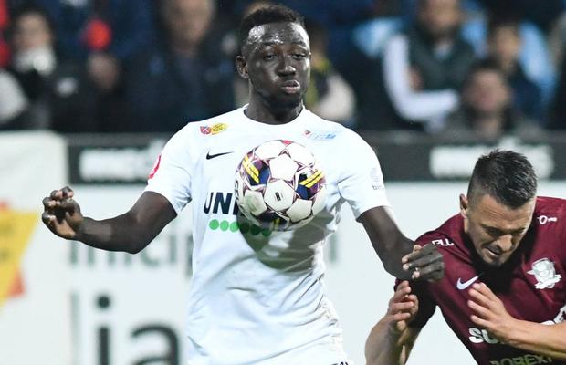 Baba Alhassan a jucat aseară împotriva lui Dawa: „FCSB nu lua puncte fără el, rasismul nu trebuie să existe!” + Ce experiență a avut în România, ca jucător de culoare