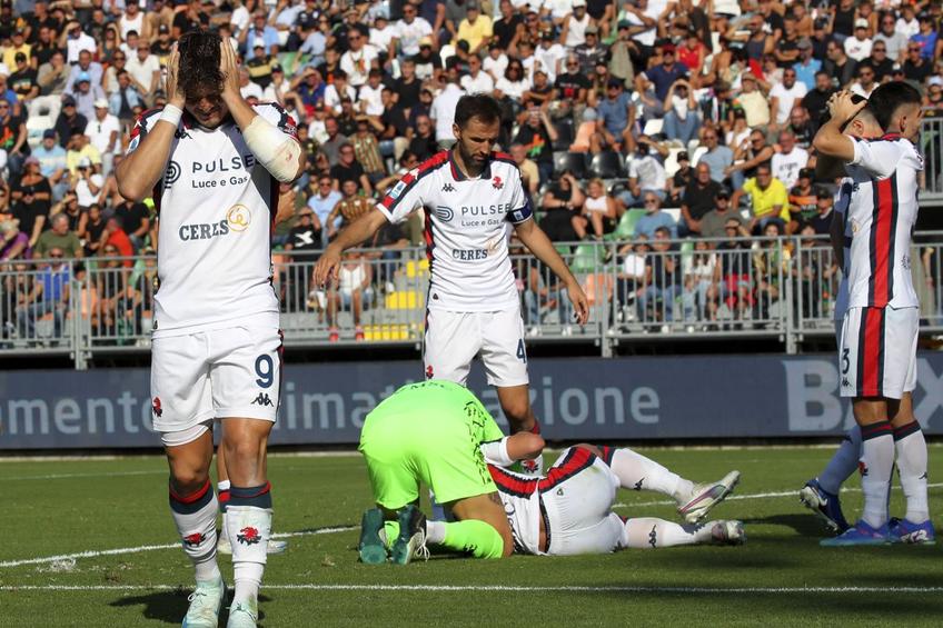 Genoa l-a transferat în urmă cu opt luni pe Ruslan Malinovskyi de la Marseille pentru 7 milioane de euro / Foto: Imago
