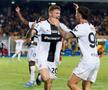 Dennis Man sărbătorește cu Antoine Hainaut primul gol gialloblu al lui Pontus Almqvist / Foto: Imago