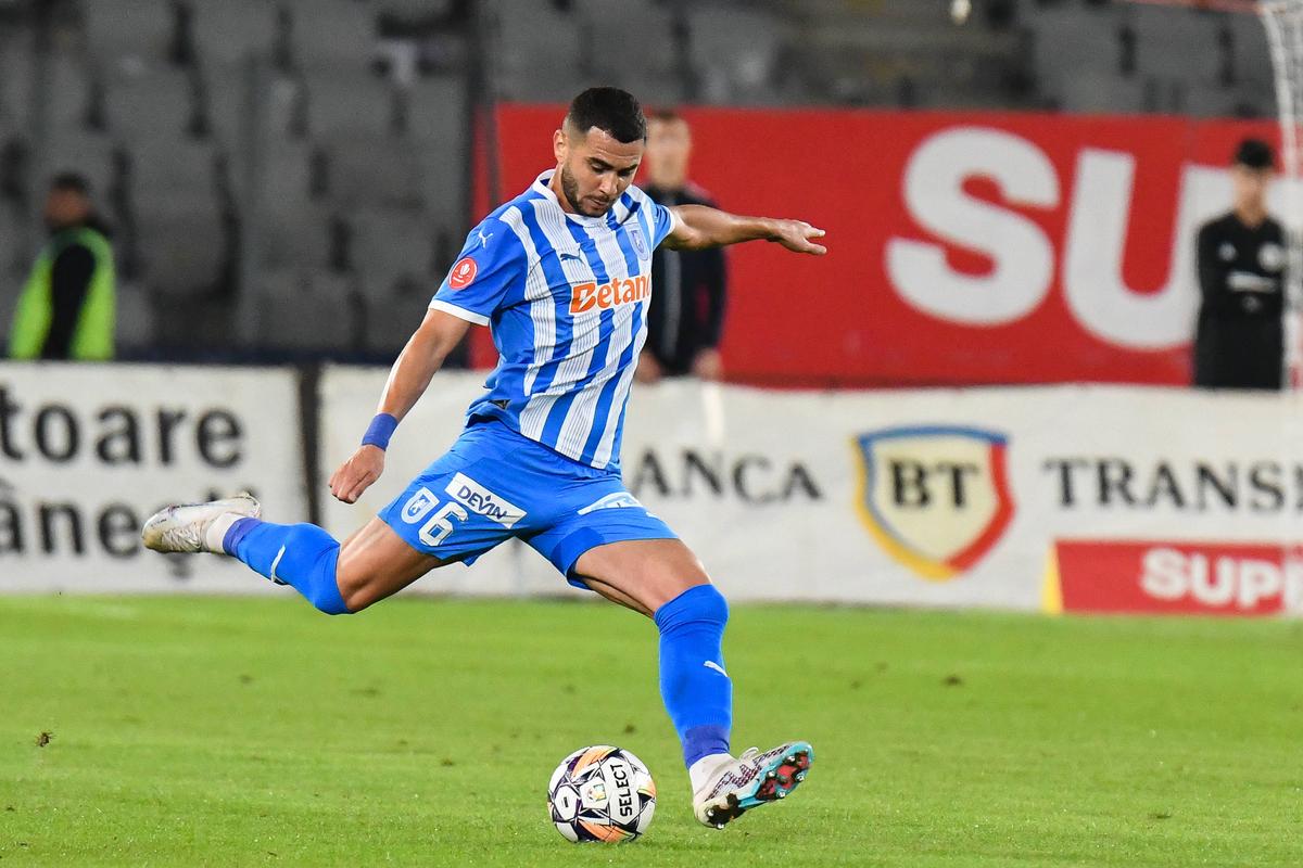 U Cluj - Universitatea Craiova 1-1 » Gâlcă l-a neutralizat pe Sabău cu o remiză, dar ardelenii păstrează fotoliul din frunte