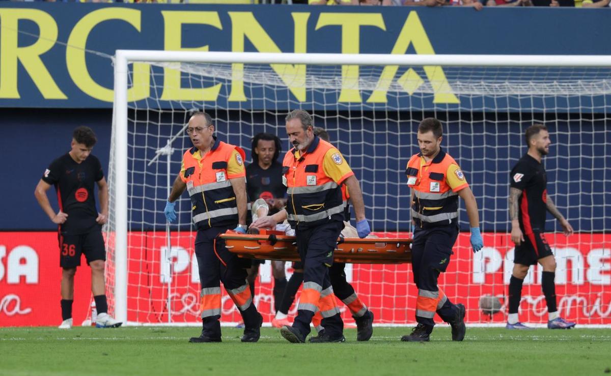 Verdict crunt pentru fotbalistul Barcelonei » A părăsit terenul pe targă și nu va mai putea juca tot sezonul