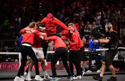 Echipa Lumii, triumfătoare pentru a 3-a oară în Laver Cup, după o nouă prestație excelentă a lui Taylor Fritz: „Vom deschide niște șampanii în vestiar”
