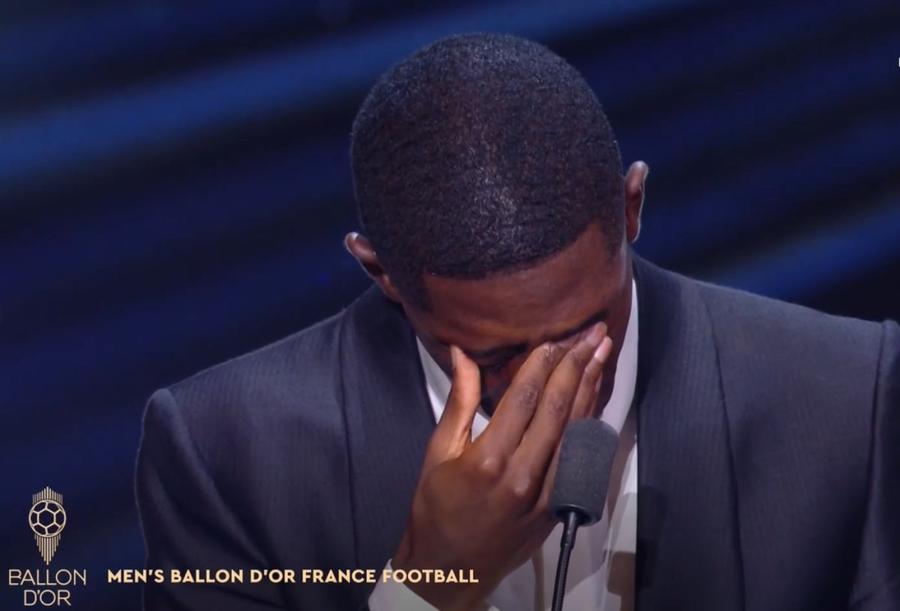 Dembele, în lacrimi după ce a câștigat Balonul de Aur Ousmane Dembele a câștigat Balonul de Aur 2025. A primit trofeul de la Ronaldinho